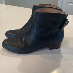 Kate Spade pebble leather black ankle bootie size 7.5